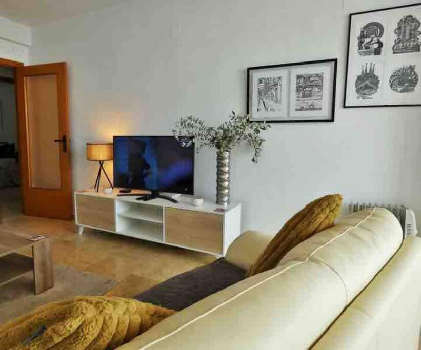 Lovely 2 Bedroom Apartment 2Nd Line To Beach El Albir Exterior photo